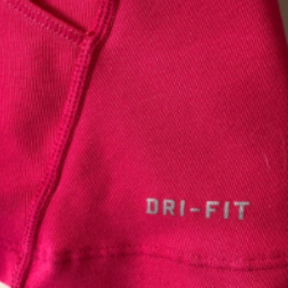 Nike  Red Tank, M.  Winter Sale - Picture 5 of 8